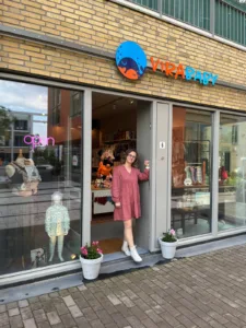 Vira Sling babywinkel in Eindhoven