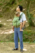 Huggy Plus Peuter Draagzak - Marble Cedar - Afbeelding 3