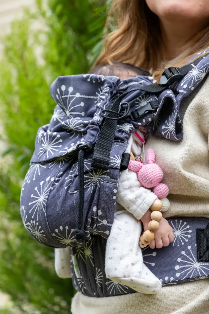 Huggy Nest Baby Draagzak - Dandelion Mist